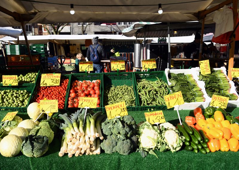 A general view of a fruit and vegetable stand on a weekly market in Berlin, Germany, March 14, 2020.  REUTERS/Annegret Hilse