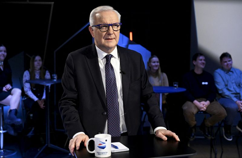 Presidential candidate Olli Rehn attends the presidential elections debate at Yle, the Finnish Broadcasting Company in Helsinki, Finland January 25, 2024. Lehtikuva/Vesa Moilanen via REUTERS