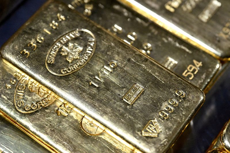FILE PHOTO: FILE PHOTO: Gold bars are stored in a safe deposit room in Munich, Germany, January 28, 2026. REUTERS/ Angelika Warmuth/File Photo