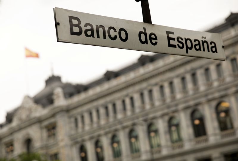 The metro station of Bank of Spain is seen in front of the Bank of Spain building in Madrid, Spain, May 22, 2018.  REUTERS/Juan Medina