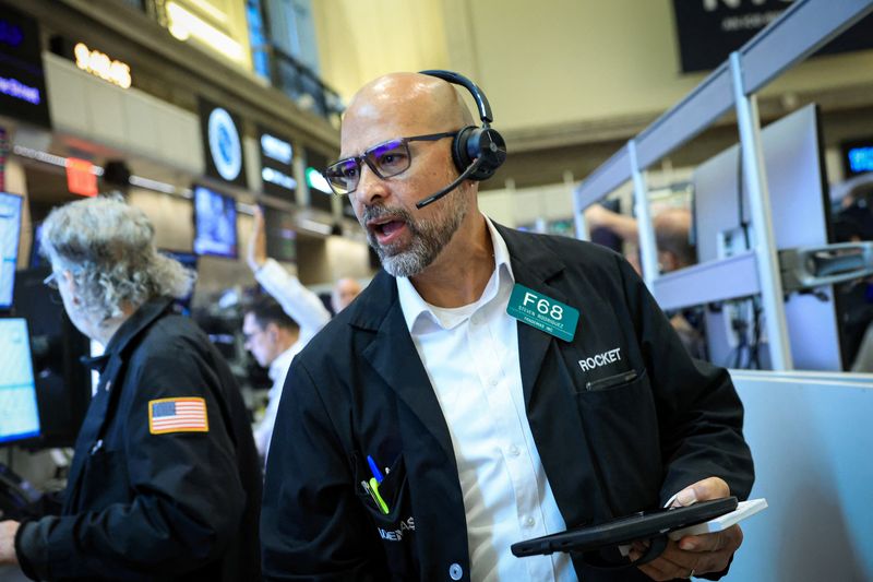Futures-options traders work on the floor at the New York Stock Exchange's NYSE American (AMEX) in New York City, U.S. June 24, 2026.  REUTERS/Brendan McDermid