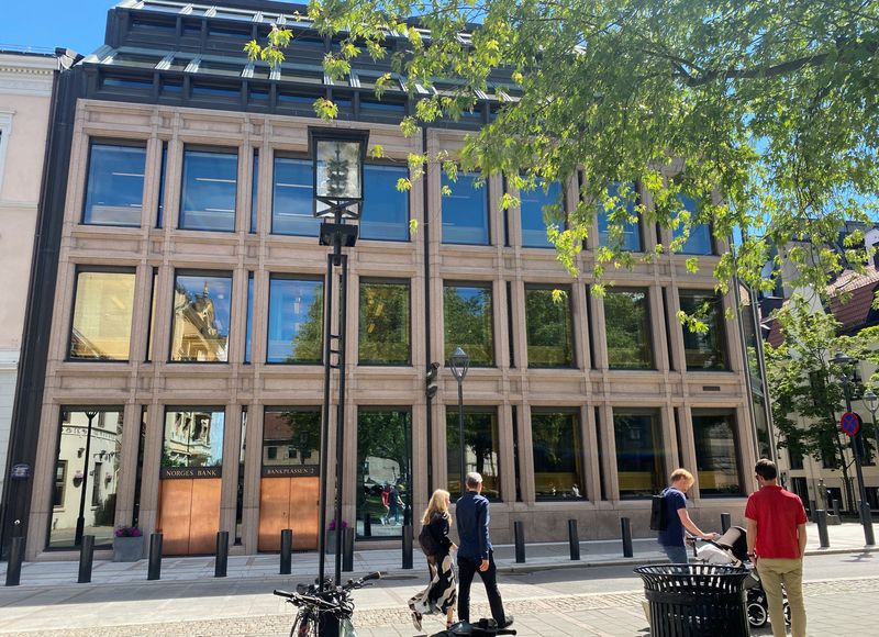 A view shows the building of Norway’s central bank (Norges Bank) in Oslo, Norway, June 23, 2022.  REUTERS/Victoria Klesty/File Photo