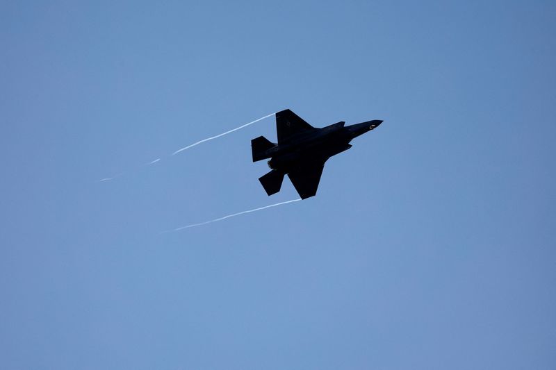 FILE PHOTO: A Lockheed Martin F-35A fighter jet performs during an exhibition flight at the 55th International Paris Airshow at Le Bourget Airport near Paris, France, June 16, 2025. REUTERS/Benoit Tessier/File Photo/File Photo