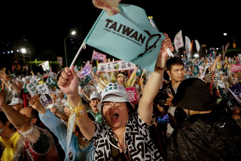 Supporters of the recall vote movement gather in Taipei, Taiwan July 24, 2025. REUTERS/Ann Wang