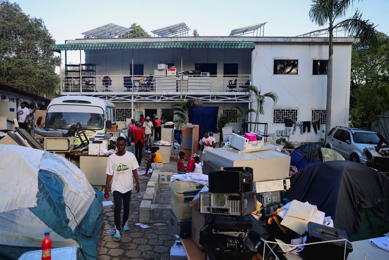 FILE PHOTO: People who fled their homes due to gang violence take shelter at Haiti's Ministry of Public Works building in Port-au-Prince, Haiti February 27, 2025. REUTERS/Ralph Tedy Erol/File Photo