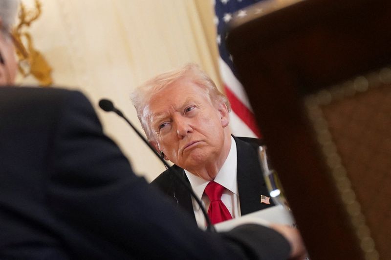 U.S. President Donald Trump attends a dinner with the leaders of the C5+1 Central Asian countries of Kazakhstan, Kyrgyzstan, Tajikistan, Turkmenistan, and Uzbekistan, in the East Room of the White House in Washington, D.C., U.S., November 6, 2025. REUTERS/Nathan Howard