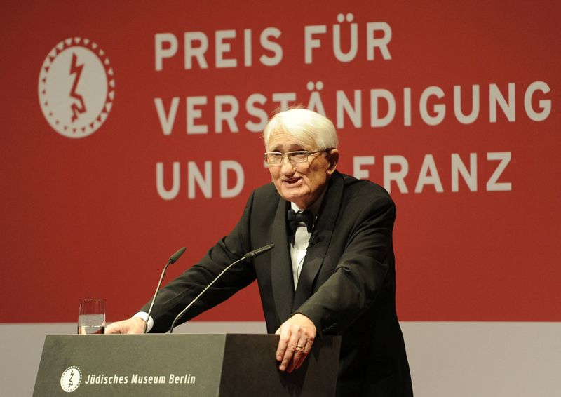 FILE PHOTO: German philosopher Professor Juergen Habermas makes a speech during the awards ceremony for the "Understanding and Tolerance" prize at the Jewish museum in Berlin, November 13, 2010. REUTERS/Odd Andersen/Pool/File Photo
