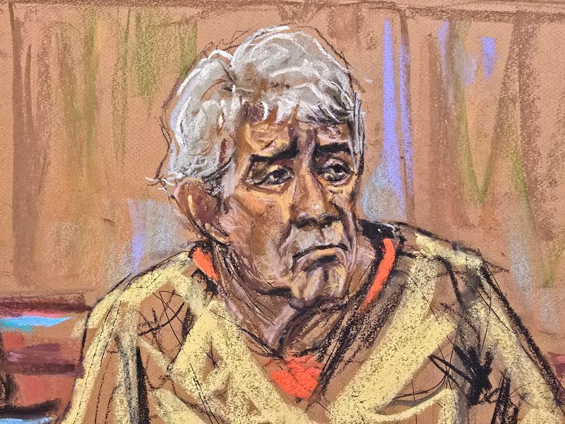 FILE PHOTO: Alleged Mexican drug lord Rafael Caro Quintero appears during a hearing in Brooklyn Federal Court, in New York City, U.S., September 18, 2025 in this courtroom sketch.   REUTERS/Jane Rosenberg/File Photo