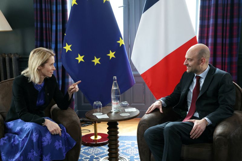 High Representative of the European Union for Foreign Affairs and Security Policy and Vice-President of the European Commission Kaja Kallas meets France's Foreign Affairs Minister Jean-Noel Barrot during a bilateral meeting on the sidelines of the G7 Foreign Ministers' meeting with Partner Countries at the Vaux-de-Cernay Abbey in Cernay-la-Ville outside Paris, France, March 26, 2026.  ALAIN JOCARD/Pool via REUTERS