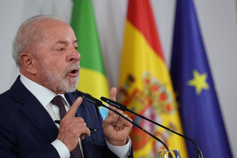 Brazil's President Luiz Inacio Lula da Silva and Spain's Prime Minister Pedro Sanchez (Not Pictured) attend a press conference during the summit between Spain and Brazil in Barcelona, Spain, April 17, 2026. REUTERS/Nacho Doce