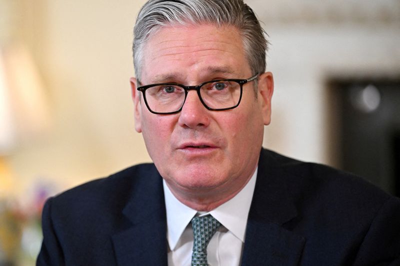 FILE PHOTO: British Prime Minister Keir Starmer hosts social media industry leaders to discuss child safety online on April 16, 2026 in London, England. Leon Neal/Pool via REUTERS/File Photo