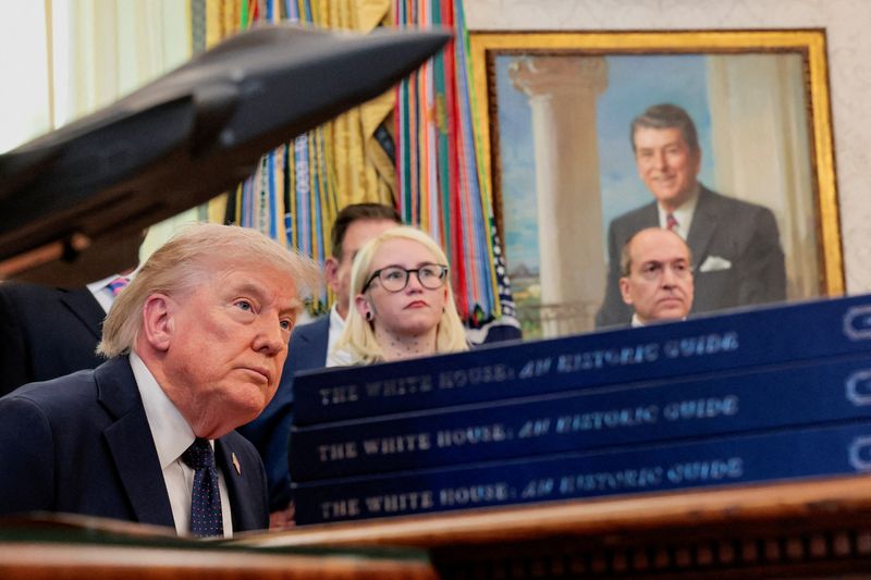 U.S. President Donald Trump participates in a healthcare affordability event in the Oval Office at the White House in Washington, D.C., U.S., April 23, 2026. REUTERS/Kylie Cooper