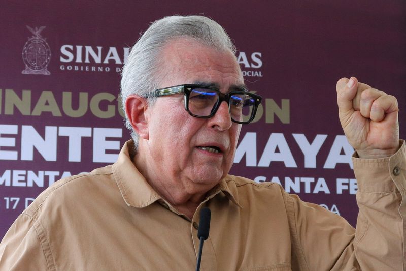 FILE PHOTO: Sinaloa governor Ruben Rocha attends the inauguration of the Santa Fe bridge, in Culiacan, Mexico, July 17, 2025. REUTERS/David Gaspar/File Photo