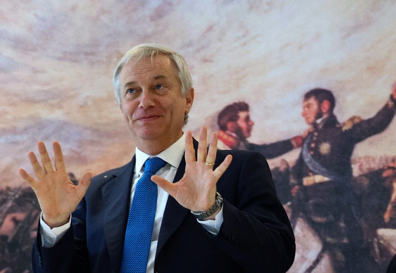 Chile's President Jose Antonio Kast arrives at the Chilean embassy to attend a press conference in Buenos Aires, Argentina April 6, 2026. REUTERS/Agustin Marcarian