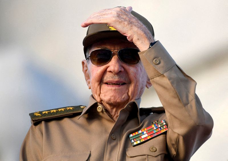 FILE PHOTO: Cuba's former President Raul Castro watches a May Day rally in Havana, Cuba May 1, 2025. REUTERS/Norlys Perez/File Photo