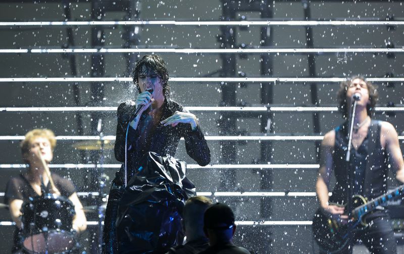 Sombr perfoms during the 2026 American Music Awards, in Las Vegas, Nevada, U.S., May 25, 2026. REUTERS/Mario Anzuoni