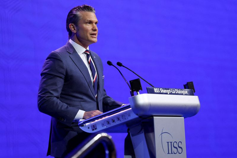 U.S. Secretary of Defense Pete Hegseth speaks at the IISS Shangri-La Dialogue security summit in Singapore, May 30, 2026. REUTERS/Edgar Su REFILE - QUALITY REPEAT