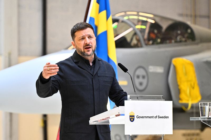 Ukrainian President Volodymyr Zelenskiy speaks during a joint press conference with Swedish Prime Minister Ulf Kristersson at the F16 air flotilla in Uppsala, Sweden, May 28, 2026. Christine Olsson/TT News Agency/via REUTERS