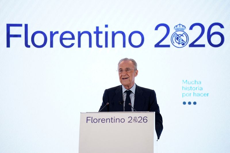 Soccer Football - Real Madrid Presidential Election - Eurobuilding Hotel, Madrid, Spain - June 8, 2026 Florentino Perez gives a speech after he is re-elected as Real Madrid president.  REUTERS/Ana Beltran