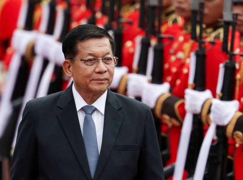 FILE PHOTO: Myanmar's President Min Aung Hlaing reviews a guard of honour with Thailand's Prime Minister Anutin Charnvirakul (not pictured), during a welcoming ceremony at the Government House in Bangkok, Thailand, August 6, 2026. REUTERS/Athit Perawongmetha/File Photo