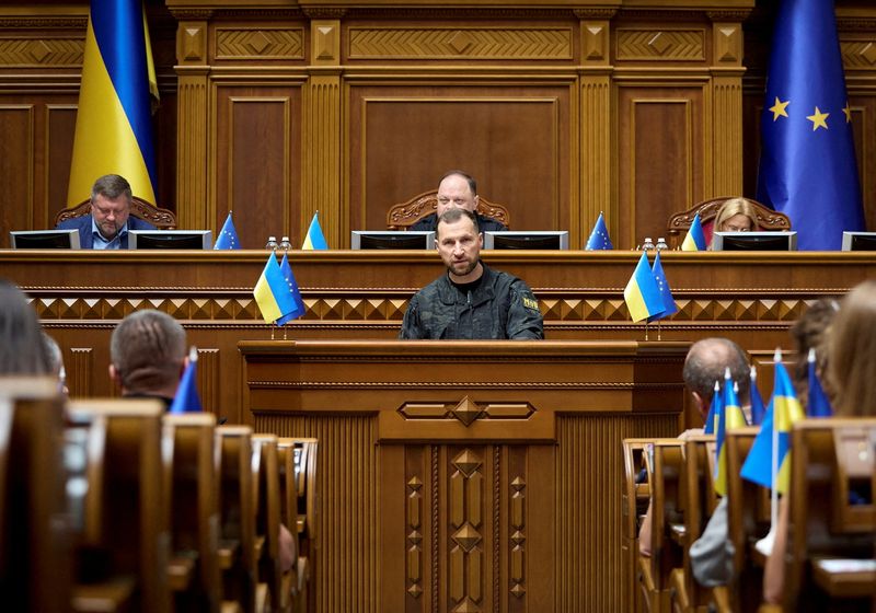 Newly appointed Ukrainian Defence Minister Yevhenii Khmara addresses Ukrainian lawmakers in parliament, amid Russia's attack on Ukraine, in Kyiv, Ukraine August 19, 2026. REUTERS/Stringer