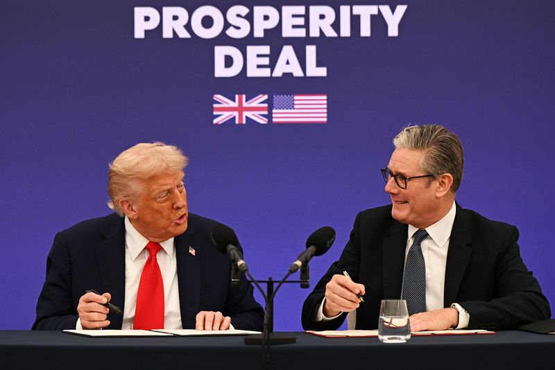 U.S. President Donald Trump and UK Prime Minister Keir Starmer announce an agreement between the two countries as they hold a press conference conference at Chequers at the conclusion of a state visit on September 18, 2025 in Aylesbury, England. Leon Neal/Pool via REUTERS