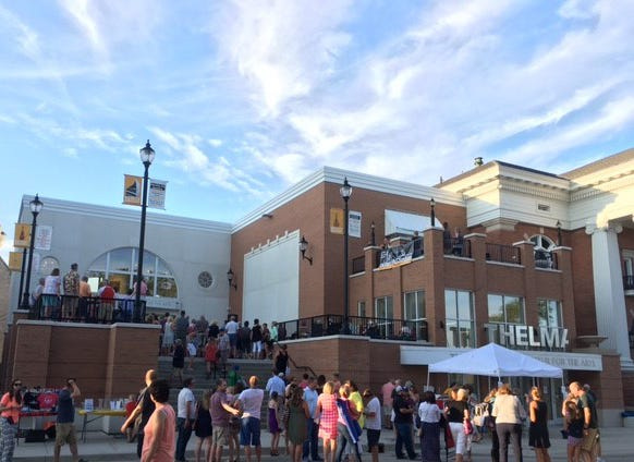 Thelma Sadoff Center for the Arts, hosts a Thursday night concert series in the summer.