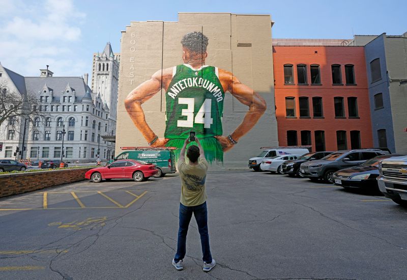Downtown’s mural of Milwaukee Bucks superstar Giannis Antetokounmpo was painted in spring 2022 by local artist Mauricio Ramirez. For Giannis fans, it’s a must-stop photo op, and perhaps Milwaukee’s best-known mural.