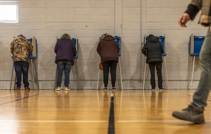 District 1, 2, 3, 4, and 10 voters head to the polls at Oak Avenue Community Center in Marshfield, Wis. on Tuesday, April 1, 2025. At 12:15 pm, the polling location had 900 ballots cast.