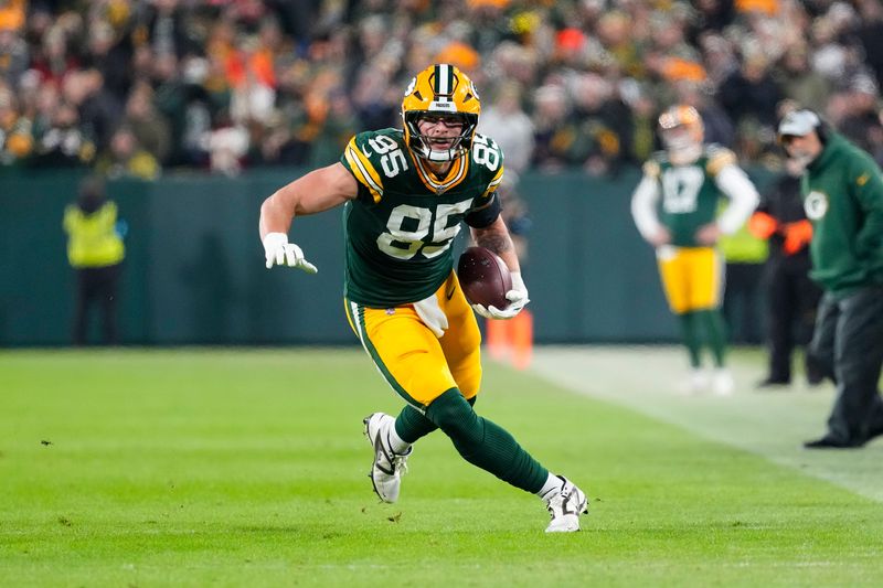 Dec 23, 2024; Green Bay, Wisconsin, USA; Green Bay Packers tight end Tucker Kraft (85) during the game against the New Orleans Saints at Lambeau Field. Mandatory Credit: Jeff Hanisch-Imagn Images