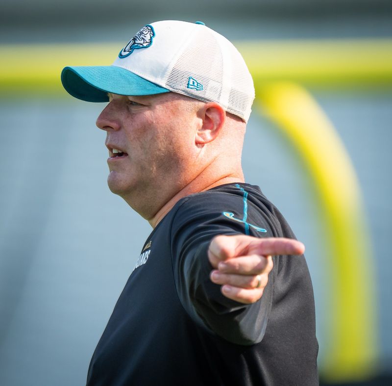 Jacksonville Jaguars assistant special-teams coach Luke Thompson runs drills last June.