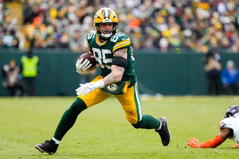 Jan 5, 2025; Green Bay, Wisconsin, USA; Green Bay Packers tight end Tucker Kraft (85) during the game against the Chicago Bears at Lambeau Field. Mandatory Credit: Jeff Hanisch-Imagn Images