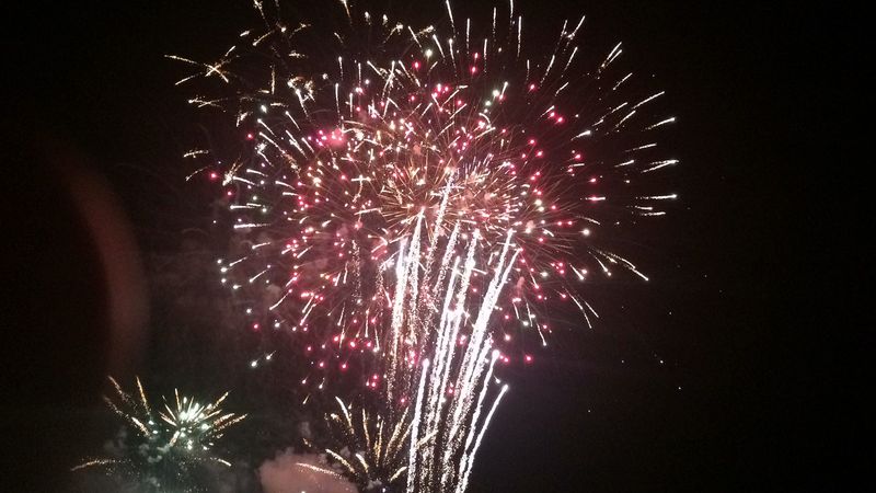 The finale of the fireworks show over Lake Pacawa during the Celebrate Plover festival. The 2025 event will be held July 25-26 at Lake Pacawa Park. A choreographed fireworks show will start at dusk Saturday.