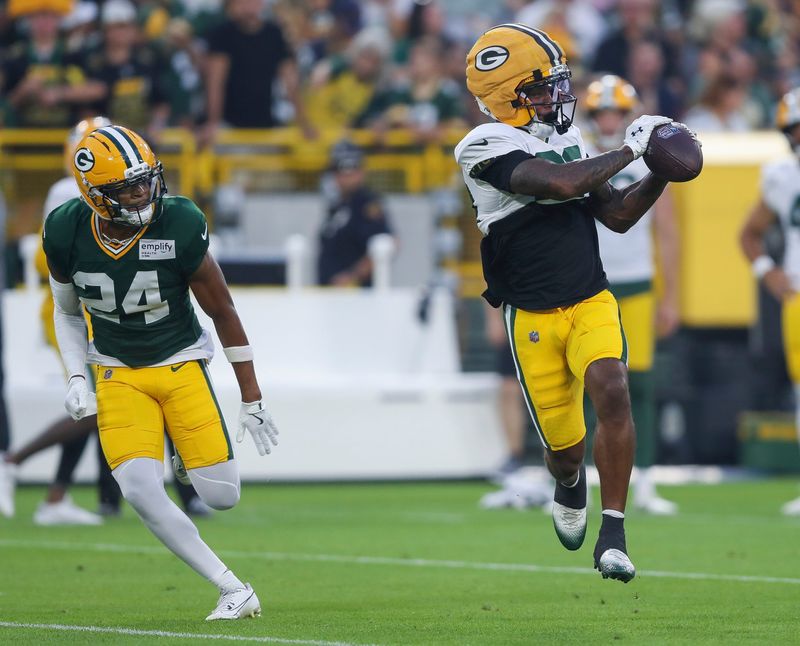 Green Bay Packers wide receiver Matthew Golden (22) catches a pass during Family Night on Saturday, August 2, 2025, at Lambeau Field in Green Bay, Wis. 
Tork Mason/USA TODAY NETWORK-Wisconsin