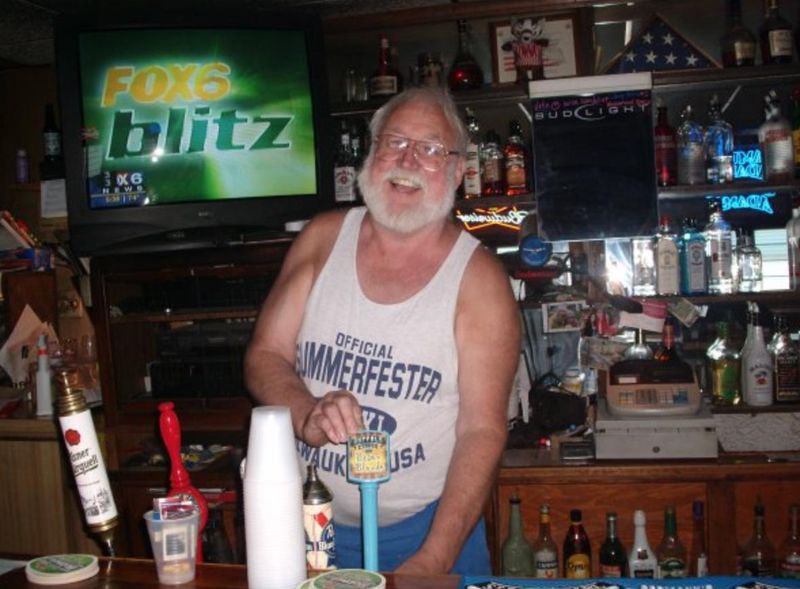 Art Guenther, beloved Walker's Point dive bar owner dies at 80 from natural causes.