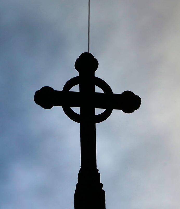 A Madison-area priest is accused of trying to meet a 14-year-old girl for sex in Waupaca County.
