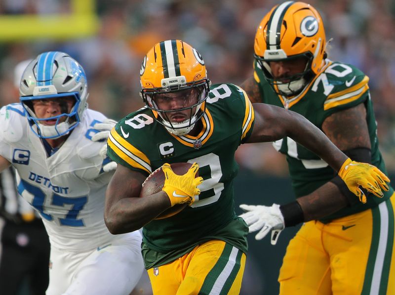 Green Bay Packers running back Josh Jacobs (8) against the Detroit Lions on Sunday, September 7, 2025, at Lambeau Field in Green Bay, Wis. The Packers defeated the Lions 27-13.
Wm. Glasheen USA TODAY NETWORK-Wisconsin