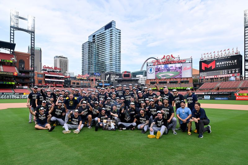 Sep 21, 2025; St. Louis, Missouri, USA; Milwaukee Brewers pose for a photo on the field after the Brewers clinched the 2025 National League Central Division Championship following a game against the St. Louis Cardinals at Busch Stadium. Mandatory Credit: Jeff Curry-Imagn Images