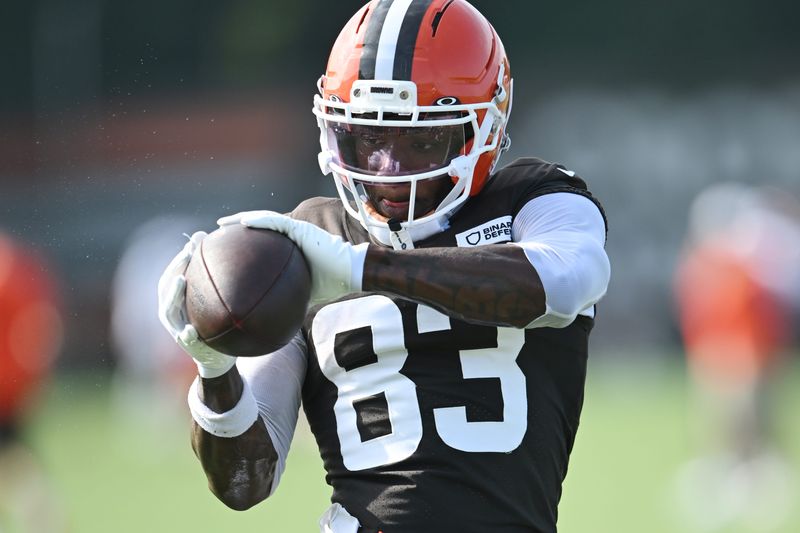 Jul 26, 2025; Berea, OH, USA; Cleveland Browns wide receiver Kisean Johnson (83) catches a pass during training camp at CrossCountry Mortgage Campus. Mandatory Credit: Ken Blaze-Imagn Images