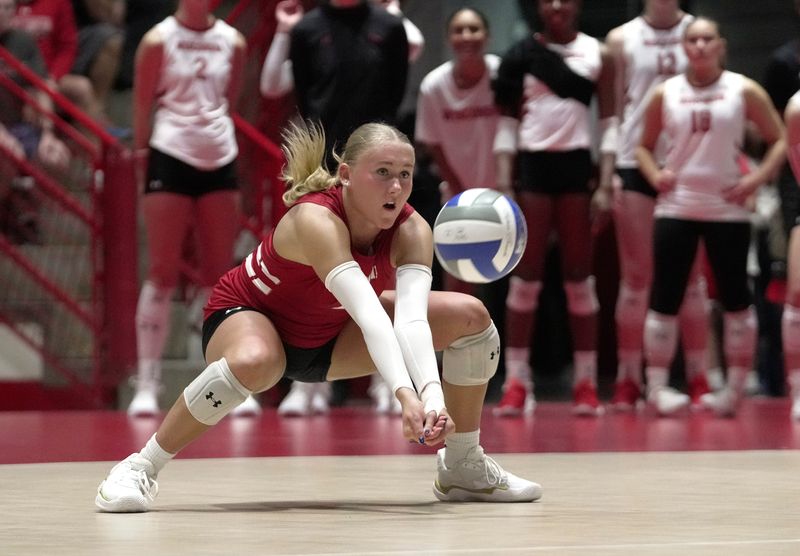 Wisconsin libero Kristen Simon wants to be more vocal on the court next season.