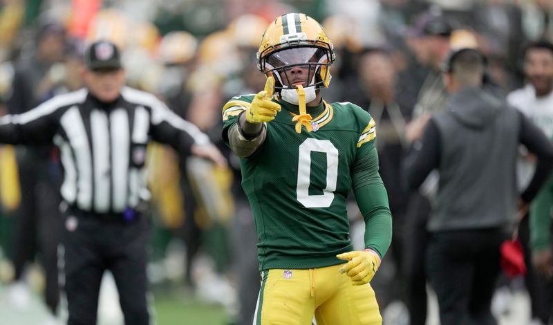 Green Bay Packers wide receiver Matthew Golden (0) reacts after a 45-yard reception during the second quarter of a game this against the Cincinnati Bengals at Lambeau Field.