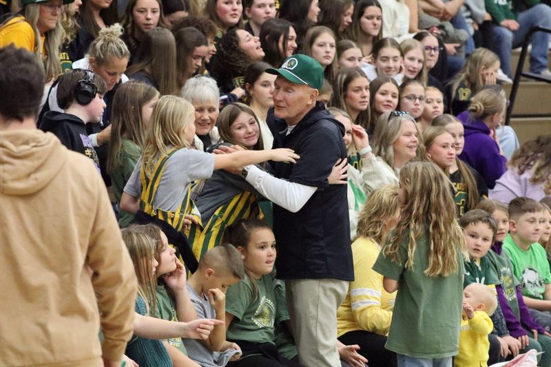 Edgar kids reach out for Edgar head coach Jerry Sinz after a pep rally at Edgar high school on Wednesday, Nov. 19, 2025. Edgar plays Darlington in the Division 6 championship game on Thursday, Nov. 20, 2025 at Camp Randall Stadium in Madison, Wisconsin. (Alfred Smith III/Wausau Daily Herald).