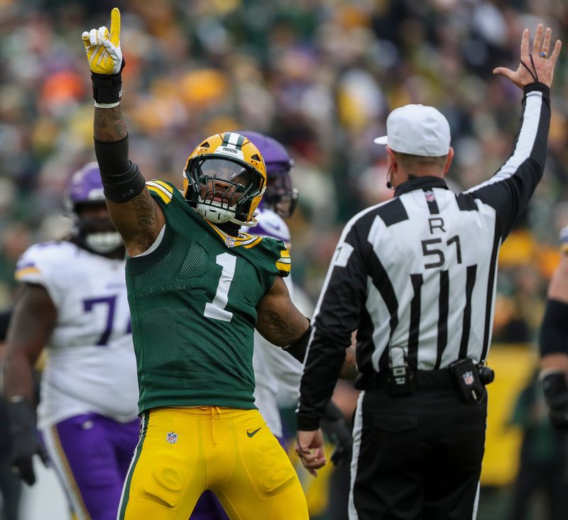 Green Bay Packers defensive end Micah Parsons (1) celebrates after sacking Minnesota Vikings quarterback J.J. McCarthy on Sunday, November 23, 2025, at Lambeau Field in Green Bay, Wis. The Packers won the game, 23-6.
Tork Mason/USA TODAY NETWORK-Wisconsin
