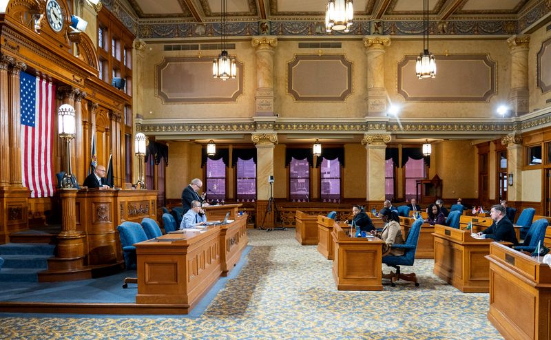 Milwaukee's Common Council members vote 10-1 to pass a new contract for the city's rank-and-file police officer on Tuesday November 25, 2025 at Milwaukee City Hall in Milwaukee, Wisconsin.