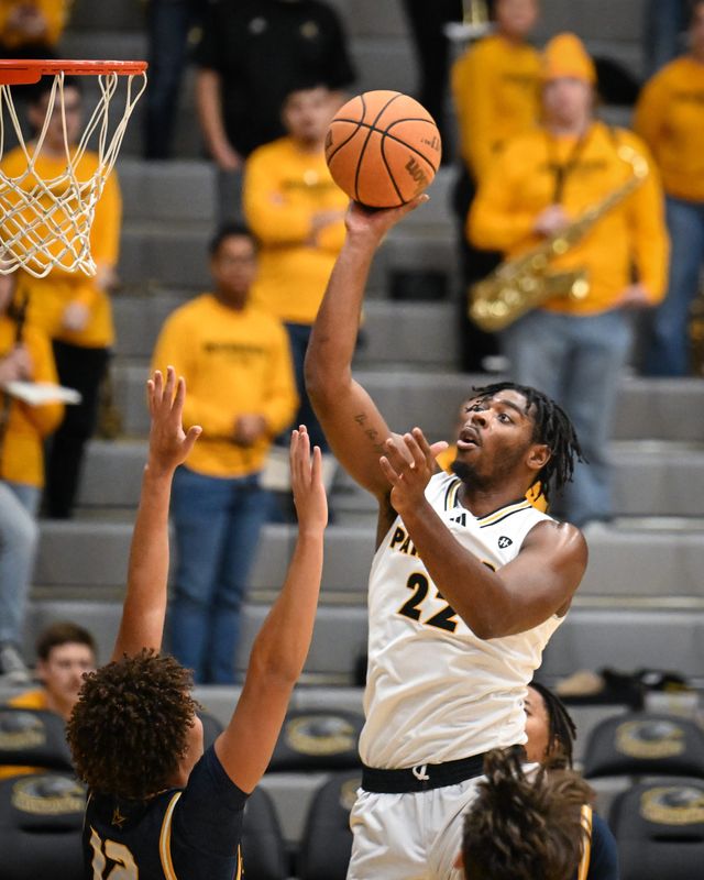 UW-Milwaukee forward Faizon Fields (22) goes to the basket against Dominican in a game Tuesday, November 25, 2025, at the Klotsche Center in Milwaukee, Wisconsin.