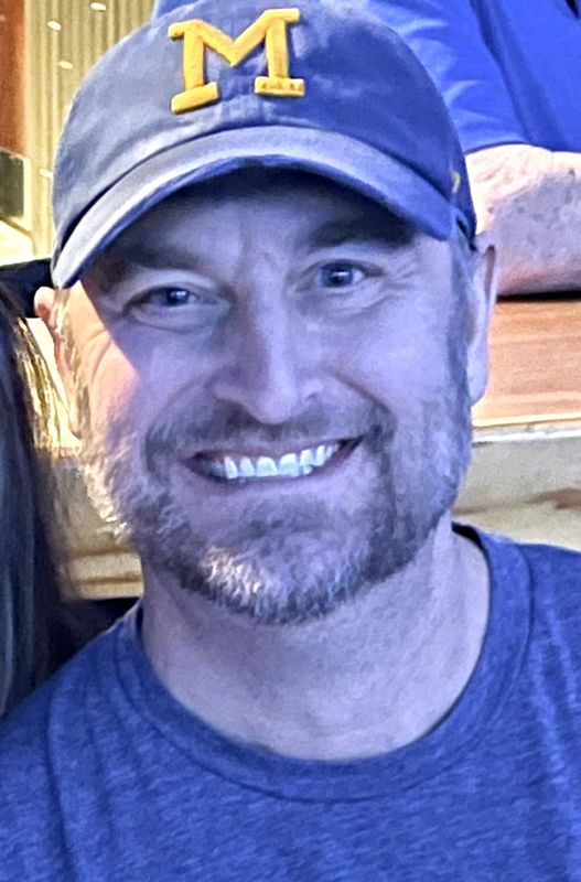 Steve Davis, a familiar voice on Green Bay-area radio since the 1990s, is returning to the air after a year away. Listeners will hear him from noon to 2 p.m. weekdays on country station Y100 (WNCY-FM).