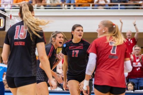 Wisconsin Badgers volleyball ranked No. 5 in final 2025 AVCA coaches poll