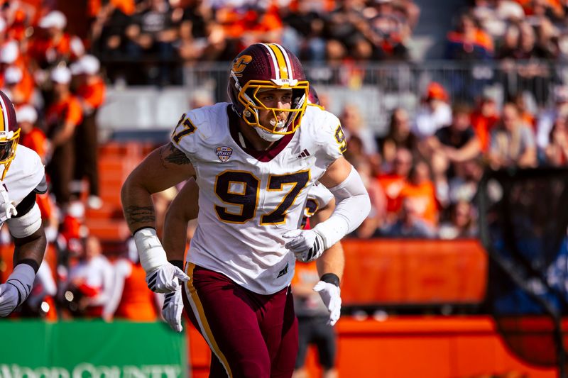 Listed at 6'4" and 260 pounds, Michael Heldman has had a breakout senior season, bringing some NFL draft considerations.