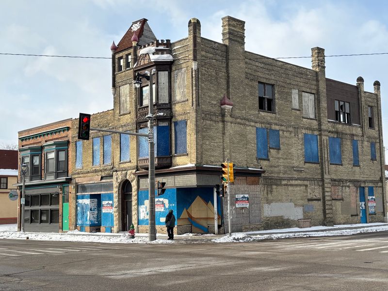 The historic Hummel/Uihlein Building, 2673-2779 N. King Drive, will likely be demolished if redevelopment efforts fail. The city-owned building's fate was discussed by the Bronzeville Advisory Committee on Jan. 26, 2026.