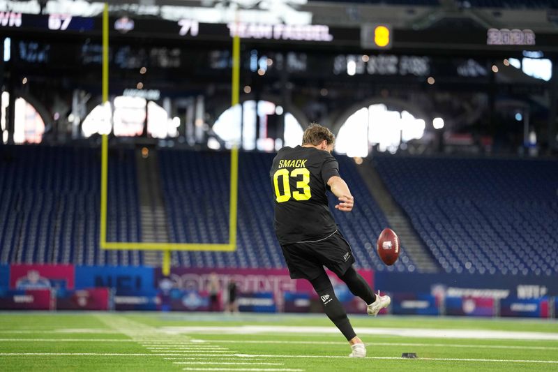 Florida kicker Trey Smack attempts a field goal during the NFL scouting combine at Lucas Oil Stadium in Indianapolis.